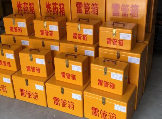 金东玻璃钢雷管箱的使用寿命一般是多少？